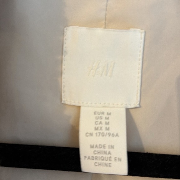 H&M teddy coat - Picture 3 of 5